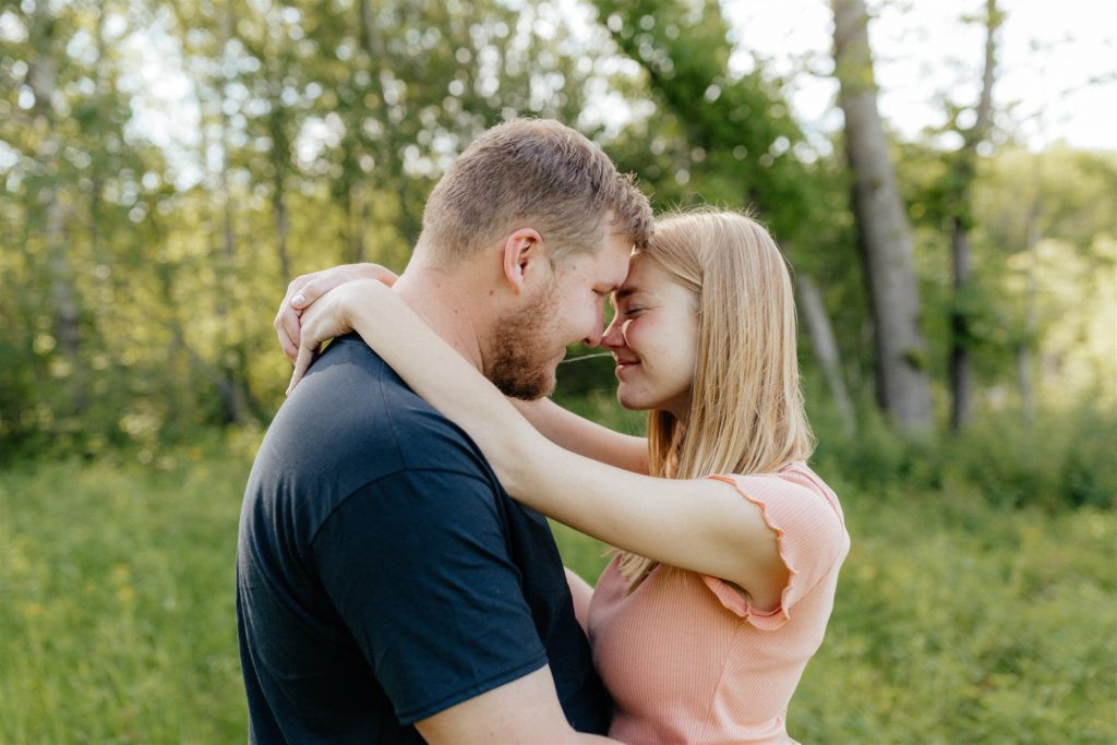 engagement photos in minneapols